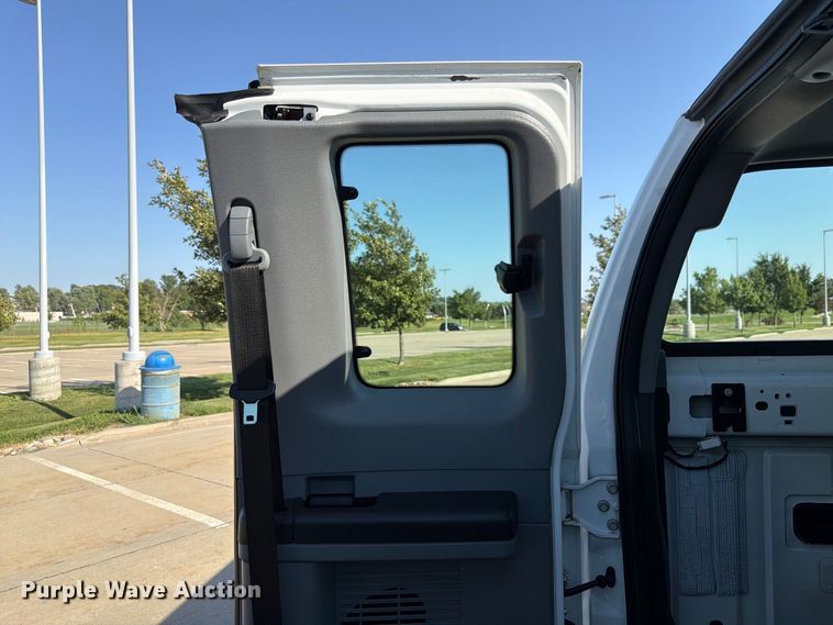 image for item FP3043 2012 Ford F250 Super Duty Ext. Cab pickup truck