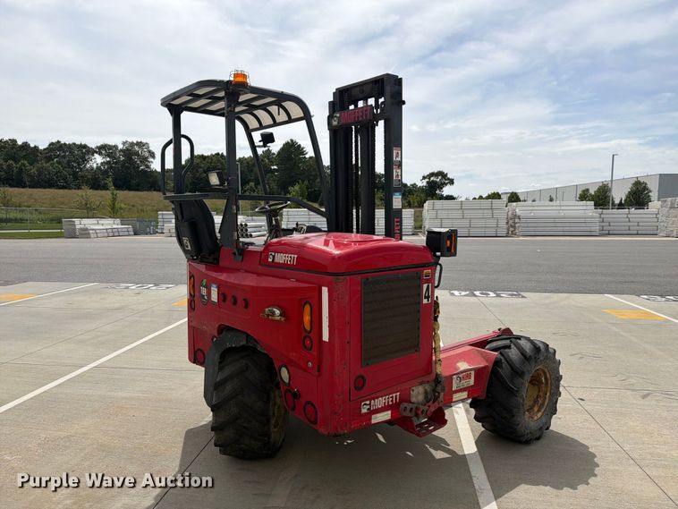 image for item FT3005 2014 Moffett M5501 forklift