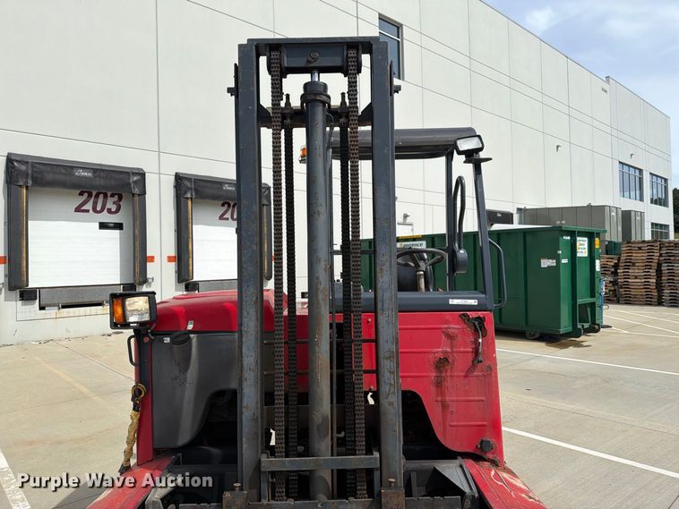 image for item FT3005 2014 Moffett M5501 forklift
