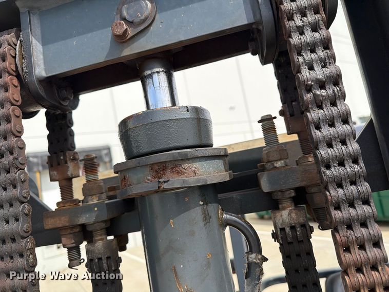 image for item FT3005 2014 Moffett M5501 forklift