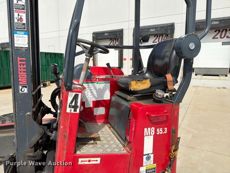 image for item FT3005 2014 Moffett M5501 forklift