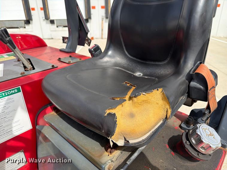 image for item FT3005 2014 Moffett M5501 forklift