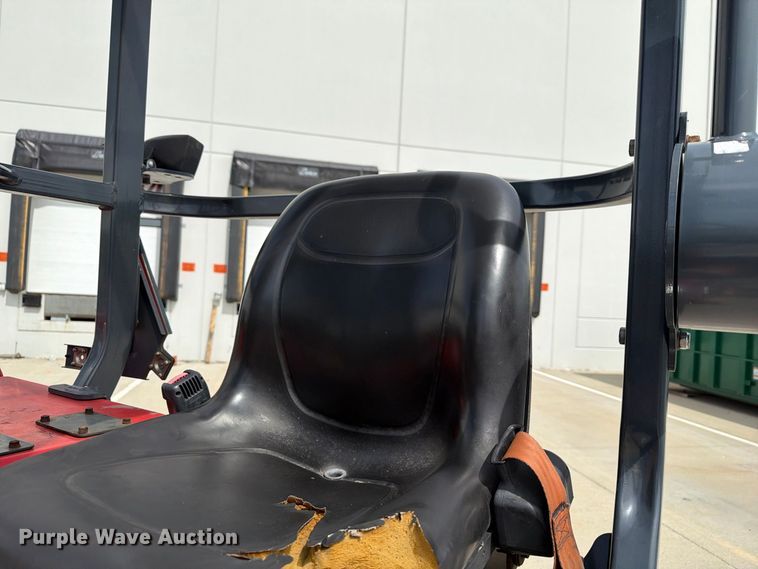 image for item FT3005 2014 Moffett M5501 forklift