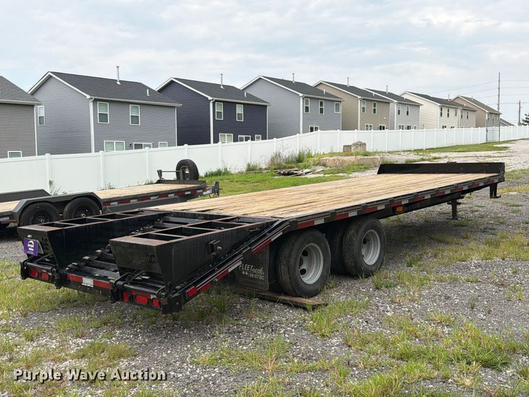 image for item FT6134 2015 Roadclipper Enterprises, Inc Diamond C FMAX210 equipment trailer