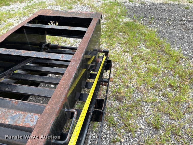 image for item FT6134 2015 Roadclipper Enterprises, Inc Diamond C FMAX210 equipment trailer