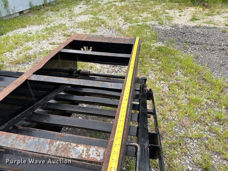 image for item FT6134 2015 Roadclipper Enterprises, Inc Diamond C FMAX210 equipment trailer