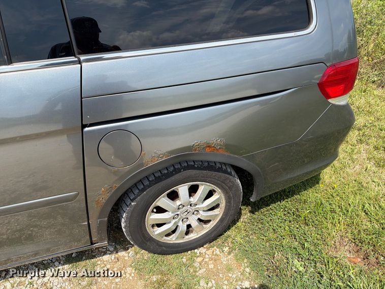 image for item FT6138 2009 Honda Odyssey van