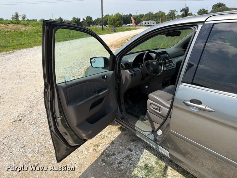 image for item FT6138 2009 Honda Odyssey van