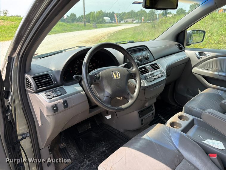 image for item FT6138 2009 Honda Odyssey van