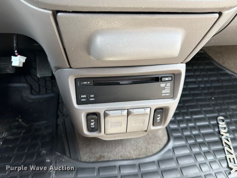 image for item FT6138 2009 Honda Odyssey van