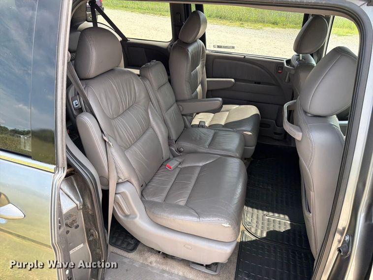 image for item FT6138 2009 Honda Odyssey van