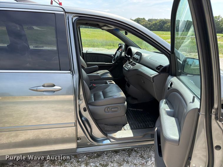 image for item FT6138 2009 Honda Odyssey van