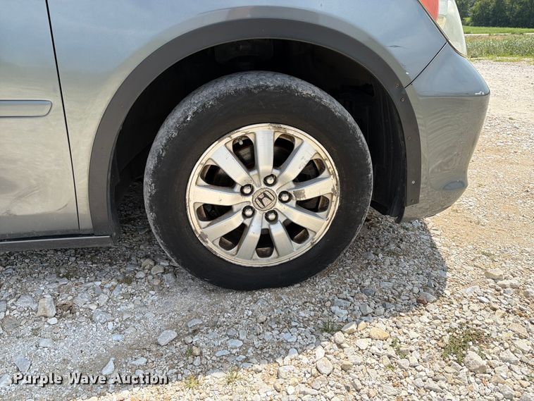 image for item FT6138 2009 Honda Odyssey van