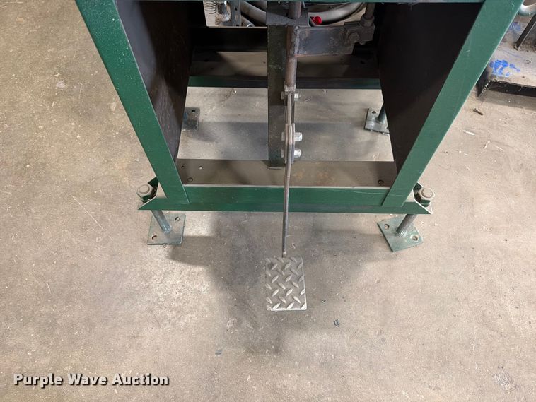 image for item FT6157 Chop saw