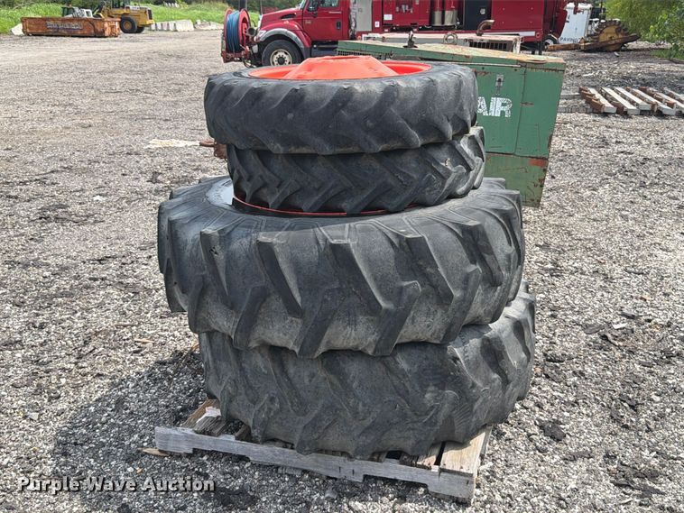 image for item FT6162 (4) tires