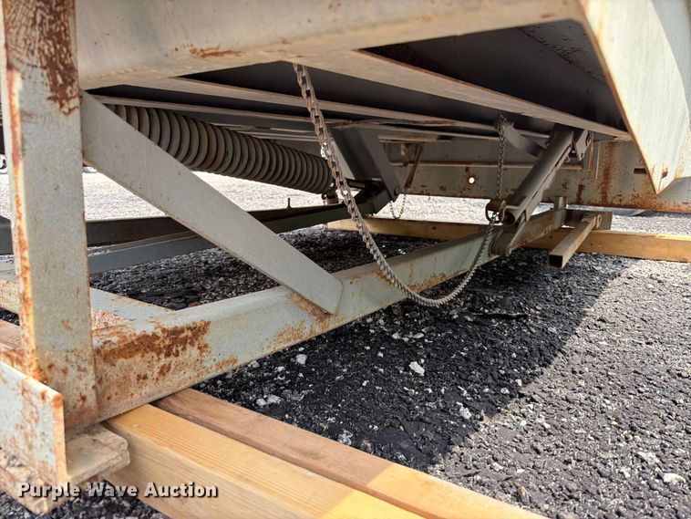image for item FT6166 Post-Trac loading dock