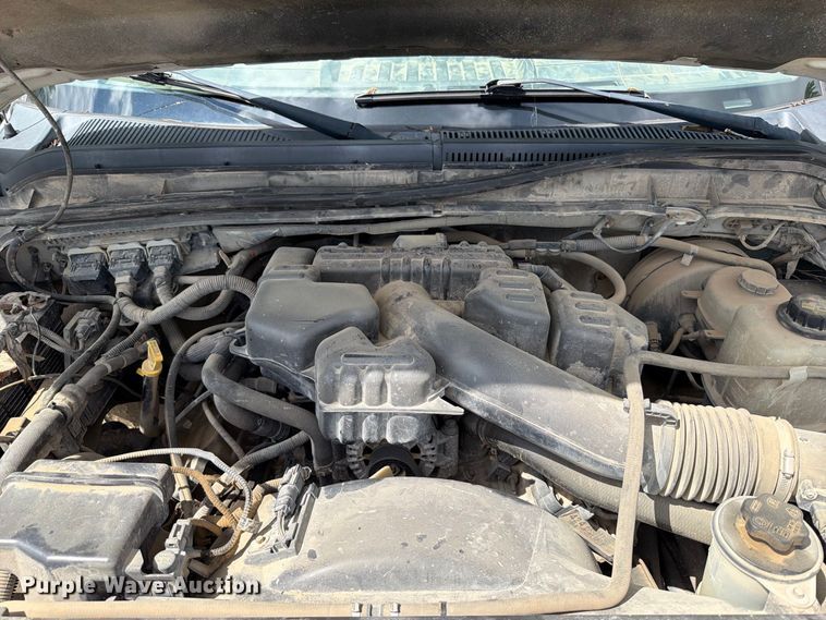 image for item FT6176 2015 Ford F250 Super Duty XLT Crew Cab pickup truck