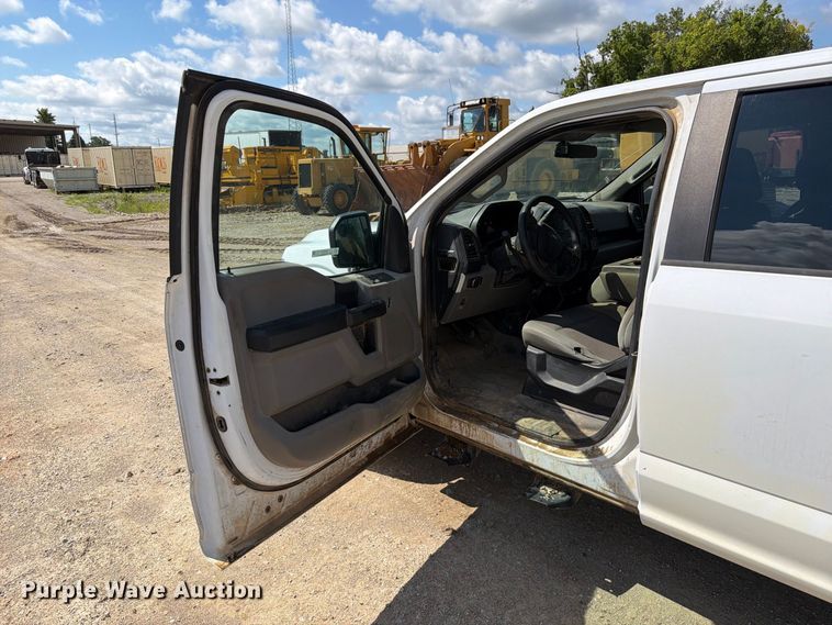 image for item FT6177 2018 Ford F150 XL Crew Cab pickup truck