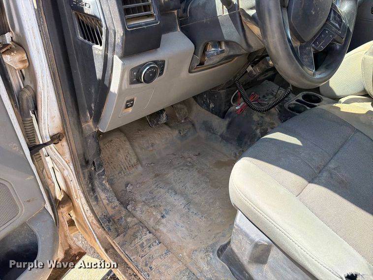 image for item FT6177 2018 Ford F150 XL Crew Cab pickup truck