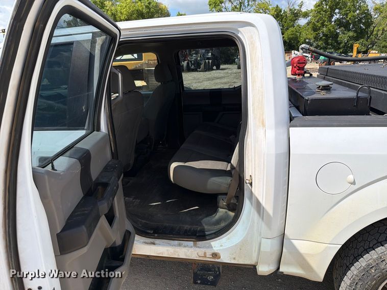 image for item FT6177 2018 Ford F150 XL Crew Cab pickup truck