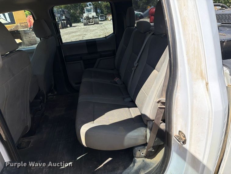 image for item FT6177 2018 Ford F150 XL Crew Cab pickup truck