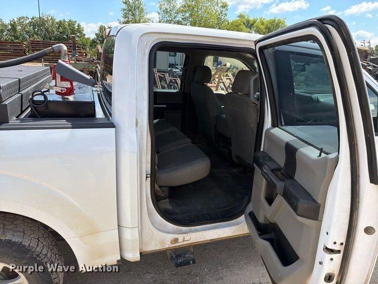 image for item FT6177 2018 Ford F150 XL Crew Cab pickup truck