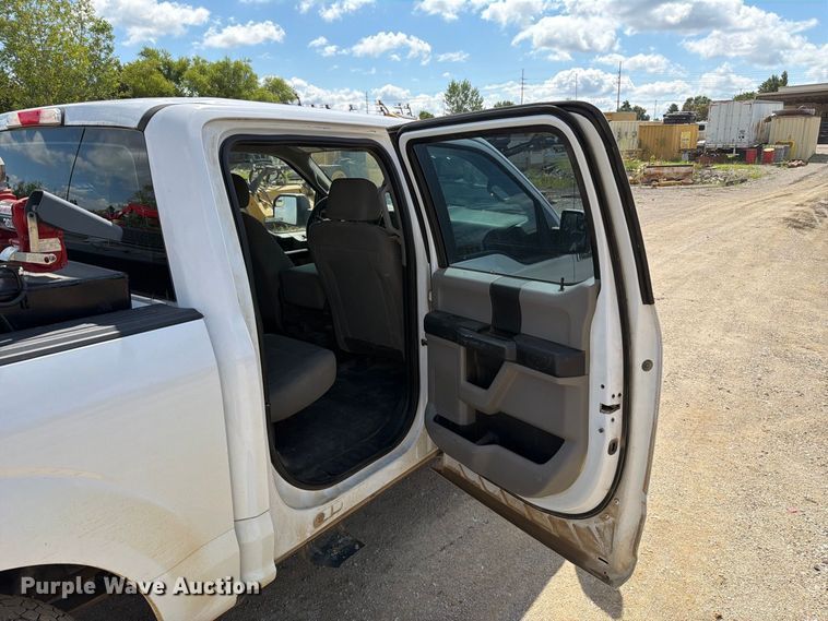 image for item FT6177 2018 Ford F150 XL Crew Cab pickup truck