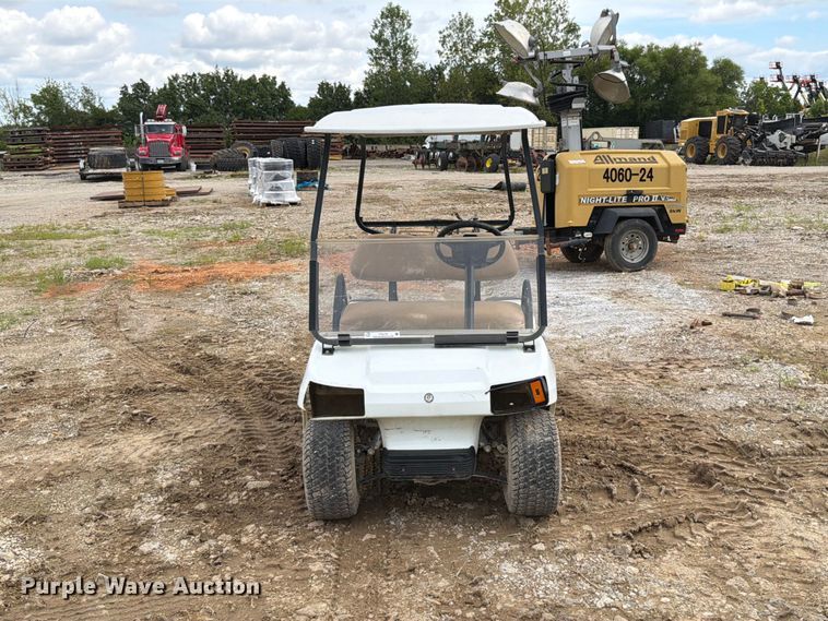 image for item FT6179 2001 Club Car golf cart
