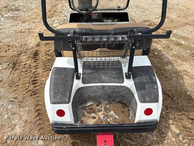 image for item FT6179 2001 Club Car golf cart