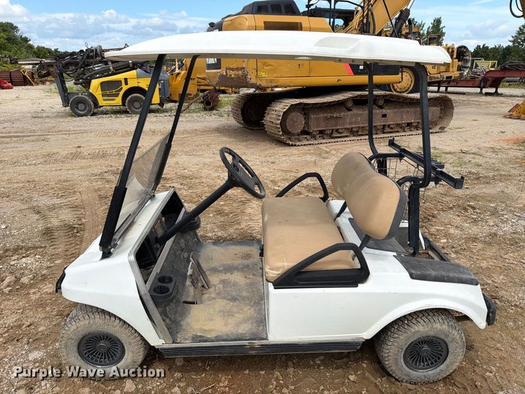 image for item FT6179 2001 Club Car golf cart