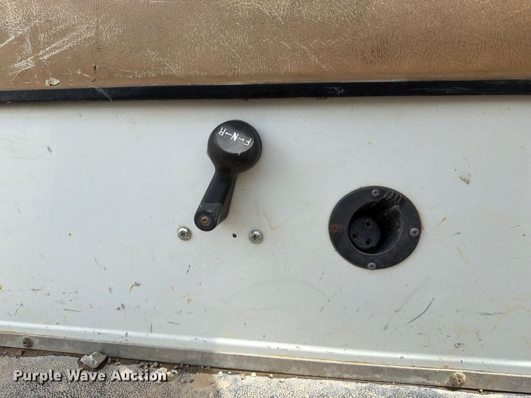 image for item FT6179 2001 Club Car golf cart