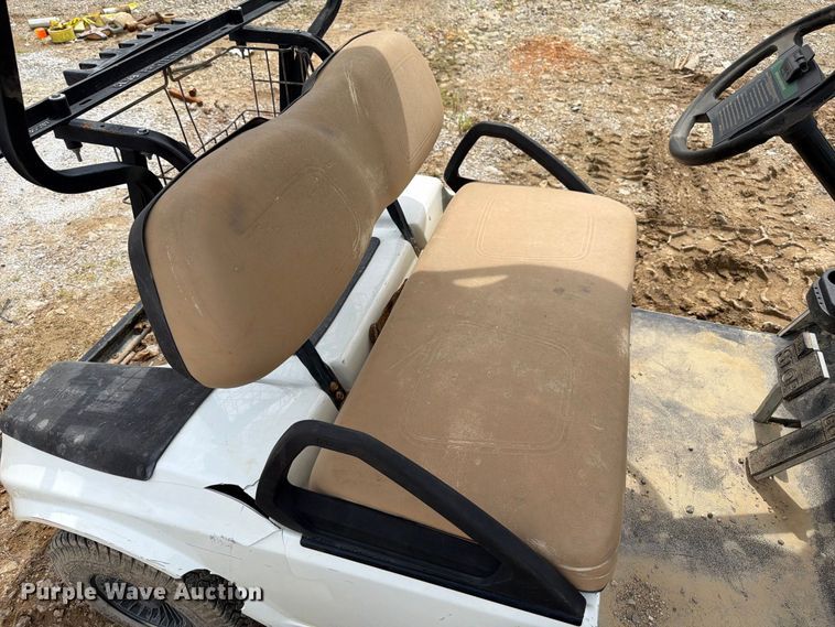 image for item FT6179 2001 Club Car golf cart