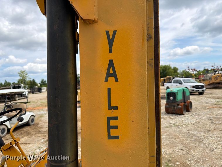 image for item FT6181 Yale forklift