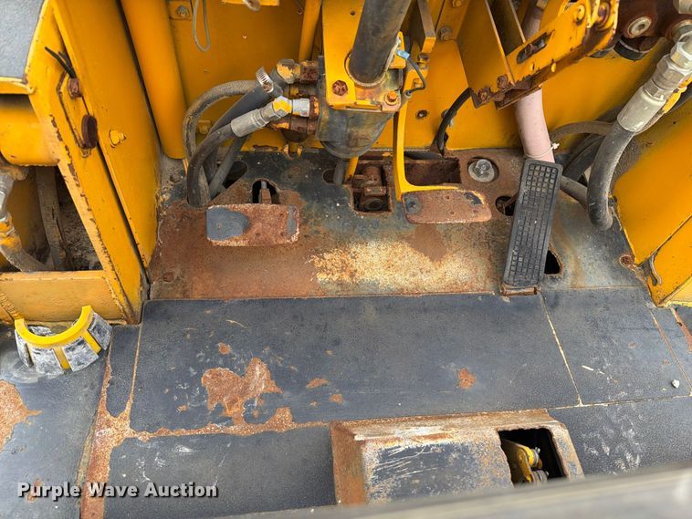 image for item FT6181 Yale forklift