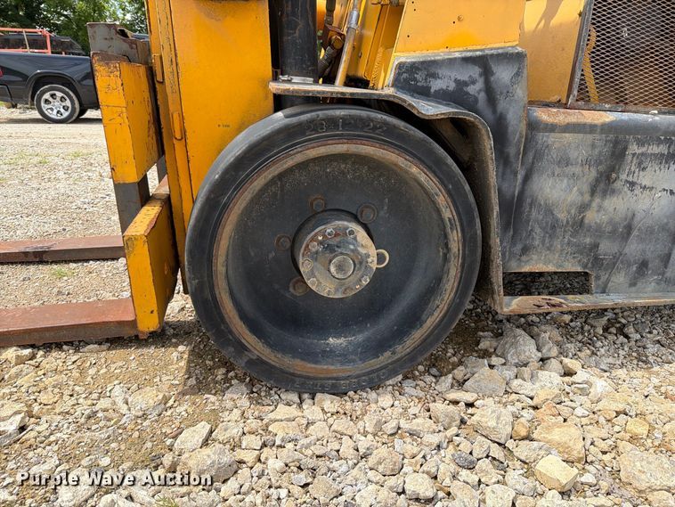image for item FT6181 Yale forklift