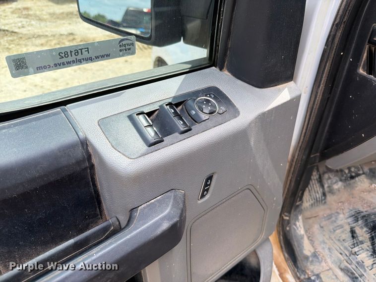 image for item FT6182 2018 Ford F150 XL Crew Cab pickup truck