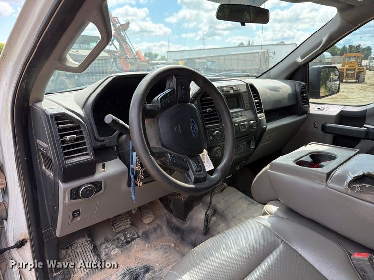 image for item FT6182 2018 Ford F150 XL Crew Cab pickup truck