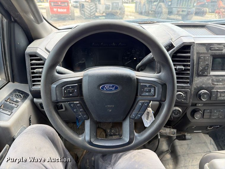 image for item FT6182 2018 Ford F150 XL Crew Cab pickup truck