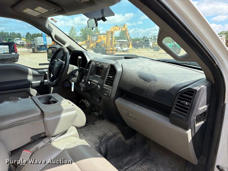 image for item FT6182 2018 Ford F150 XL Crew Cab pickup truck