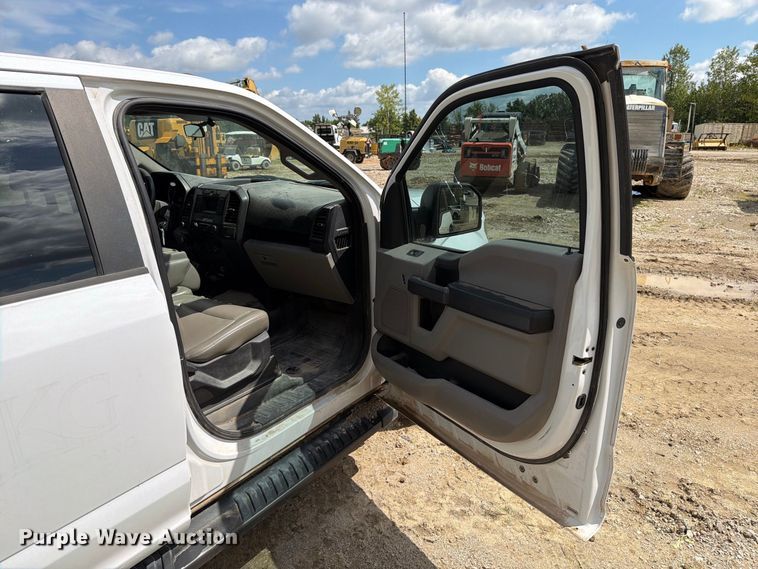 image for item FT6182 2018 Ford F150 XL Crew Cab pickup truck