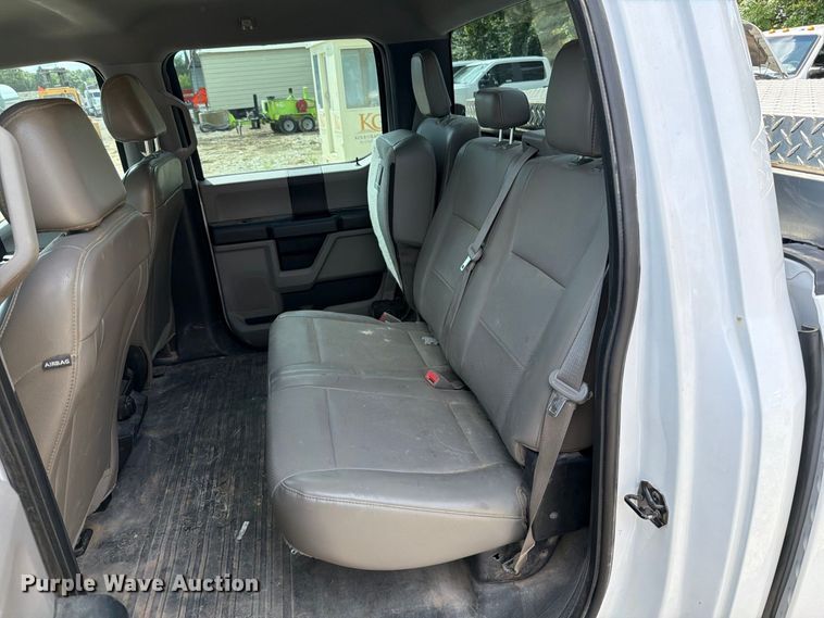 image for item FT6182 2018 Ford F150 XL Crew Cab pickup truck