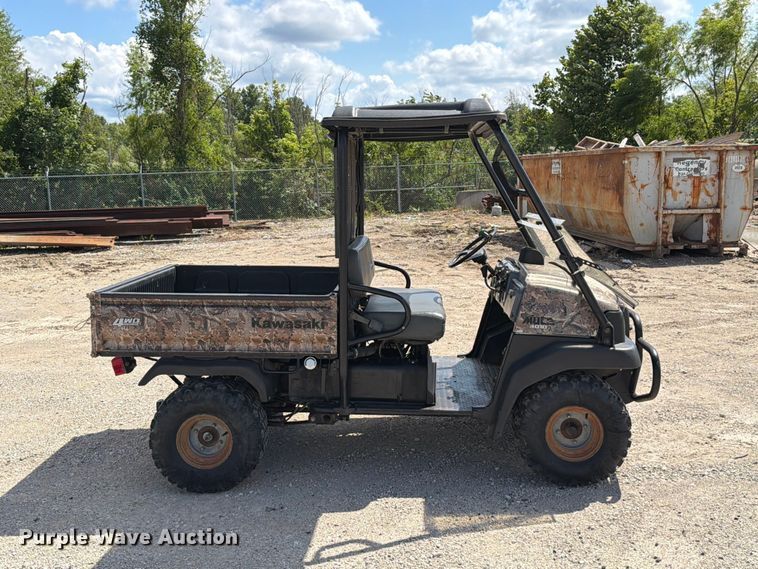 image for item FT6195 2003 Kawasaki Mule 3010 utility vehicle