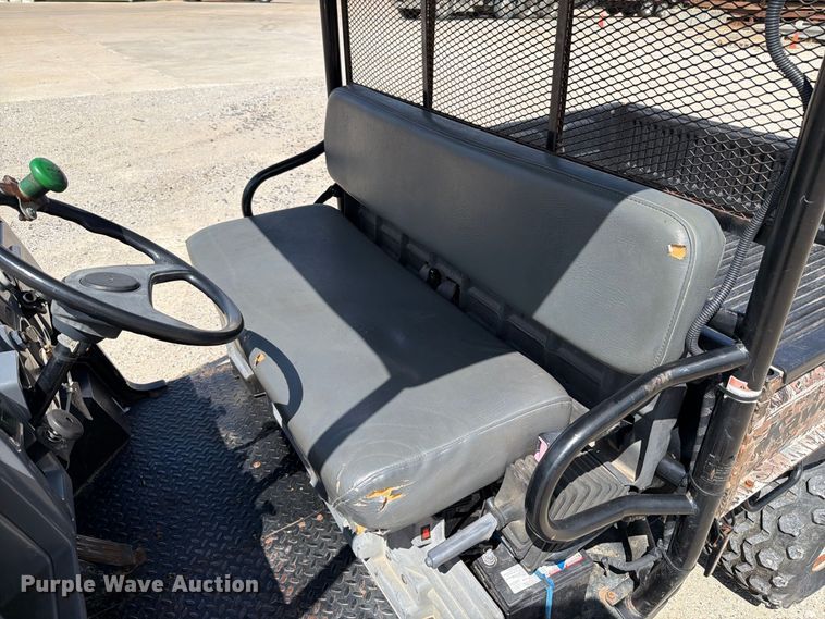 image for item FT6195 2003 Kawasaki Mule 3010 utility vehicle