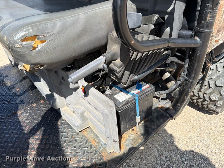 image for item FT6195 2003 Kawasaki Mule 3010 utility vehicle