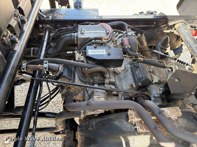 image for item FT6195 2003 Kawasaki Mule 3010 utility vehicle