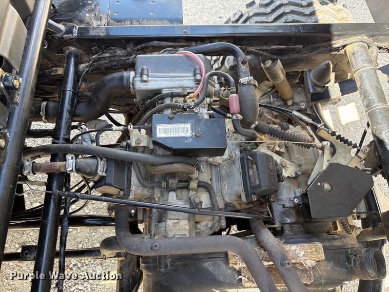 image for item FT6195 2003 Kawasaki Mule 3010 utility vehicle
