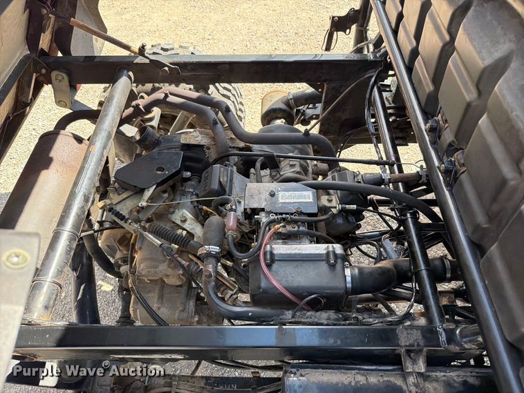 image for item FT6195 2003 Kawasaki Mule 3010 utility vehicle