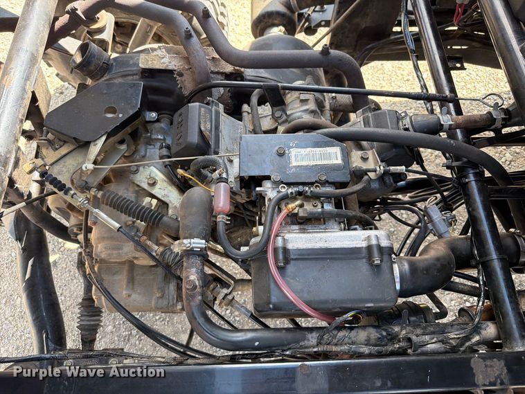 image for item FT6195 2003 Kawasaki Mule 3010 utility vehicle