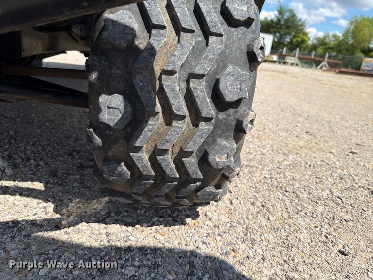 image for item FT6195 2003 Kawasaki Mule 3010 utility vehicle