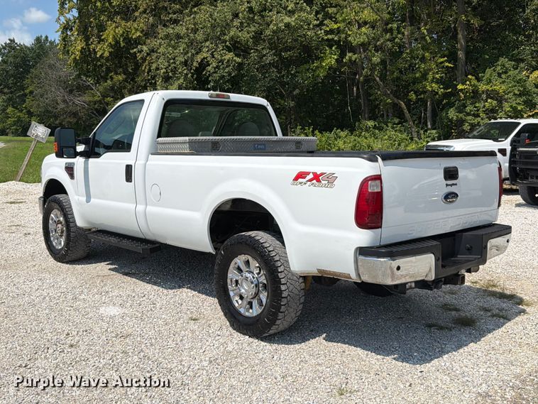 image for item FT6198 2008 Ford F350 Super Duty pickup truck